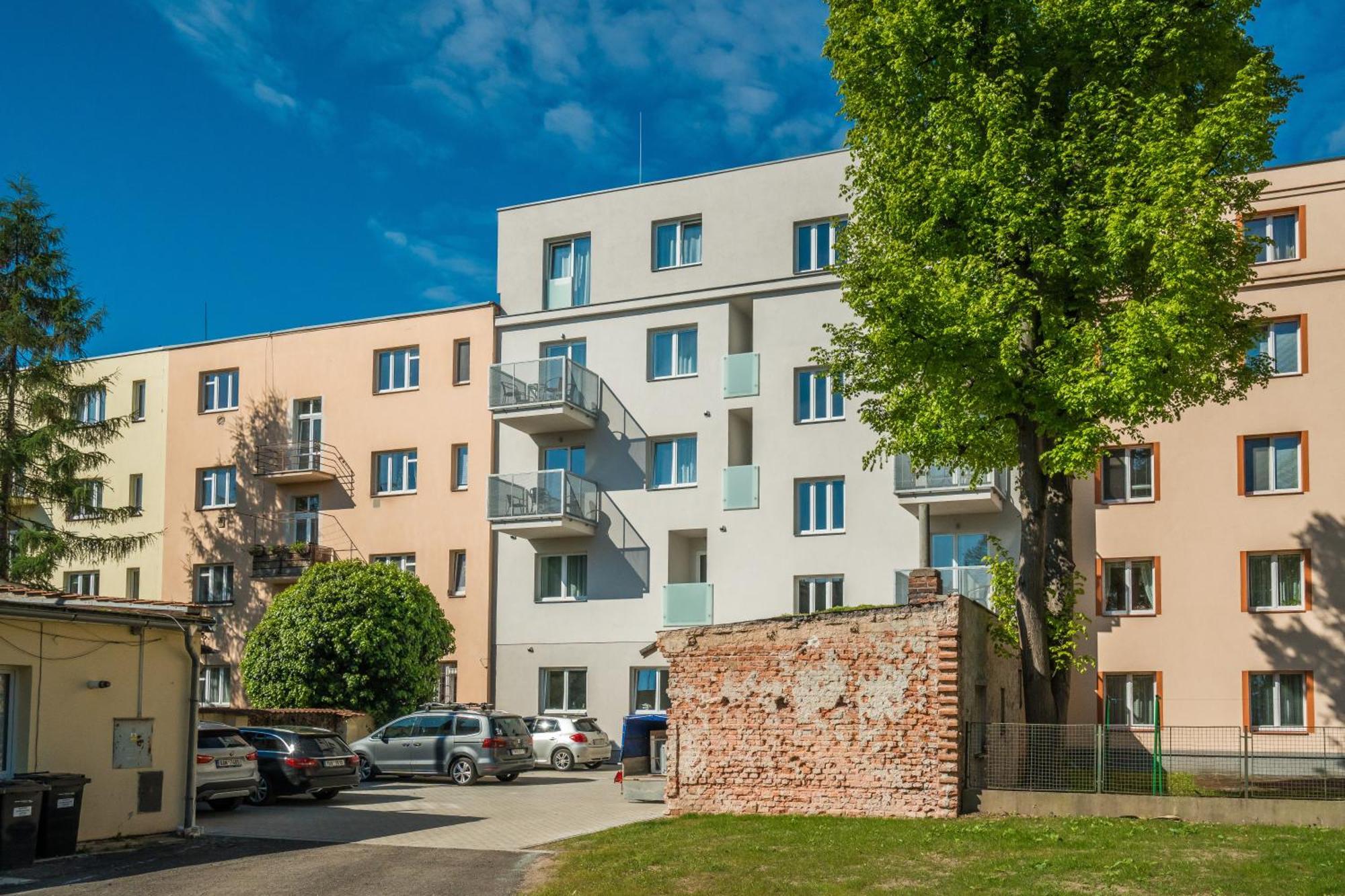 Perla Hradce Apartment Hradec Kralove Exterior photo